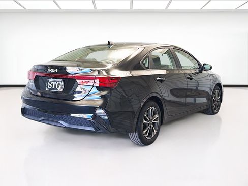 Used 2024 Kia Forte LXS image 4