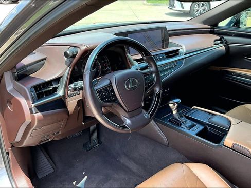 Used 2019 Lexus ES 350 w/ Accessory Package 2 FWD image 18