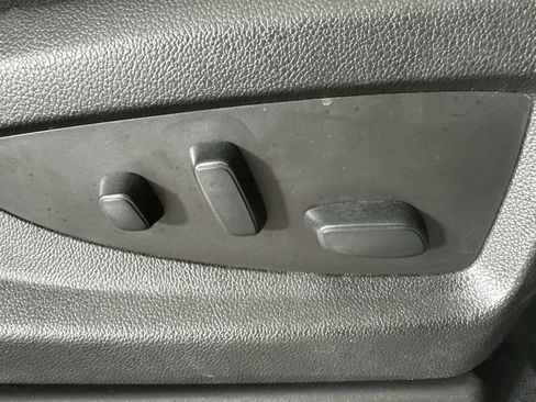 Used 2018 Chevrolet Tahoe LT image 36