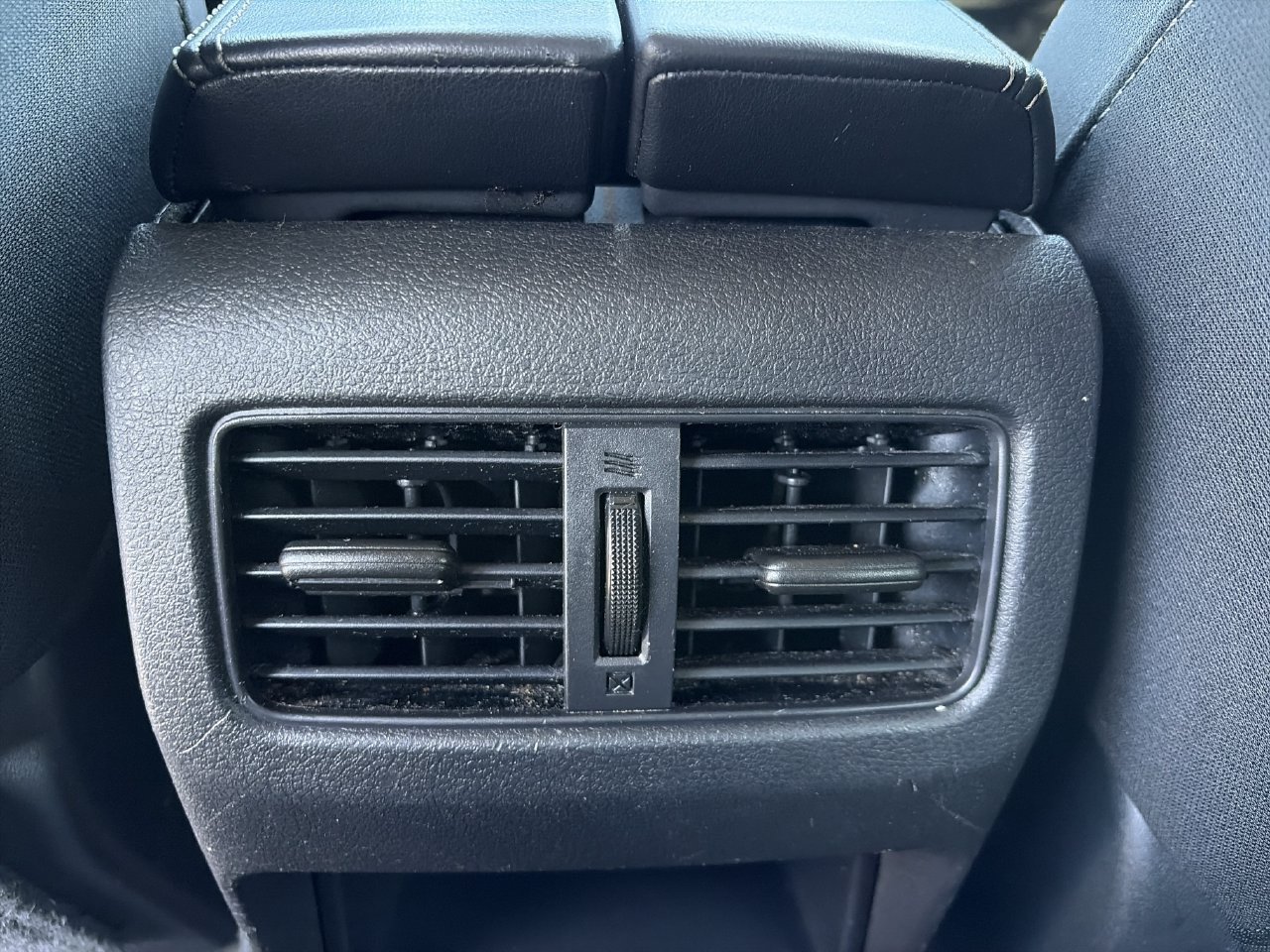 Used 2023 Nissan Rogue S FWD image 18