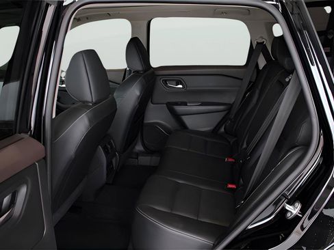 Used 2023 Nissan Rogue SL w/ SL Premium Package image 12