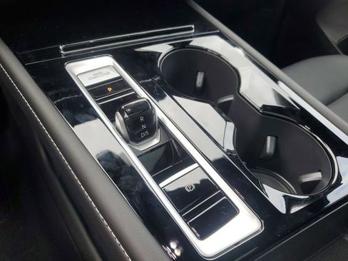 New 2026 Volkswagen Atlas Cross Sport SEL R-Line image 31