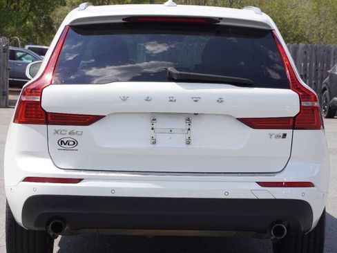 Used 2018 Volvo XC60 T6 Momentum w/ Convenience Package AWD/4WD image 4