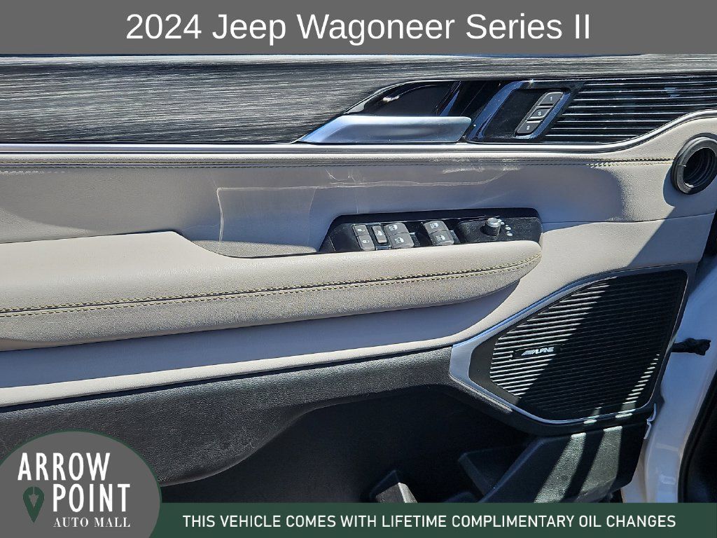 Used 2024 Jeep Wagoneer Series II w/ Flexible Seating Group RWD image 21