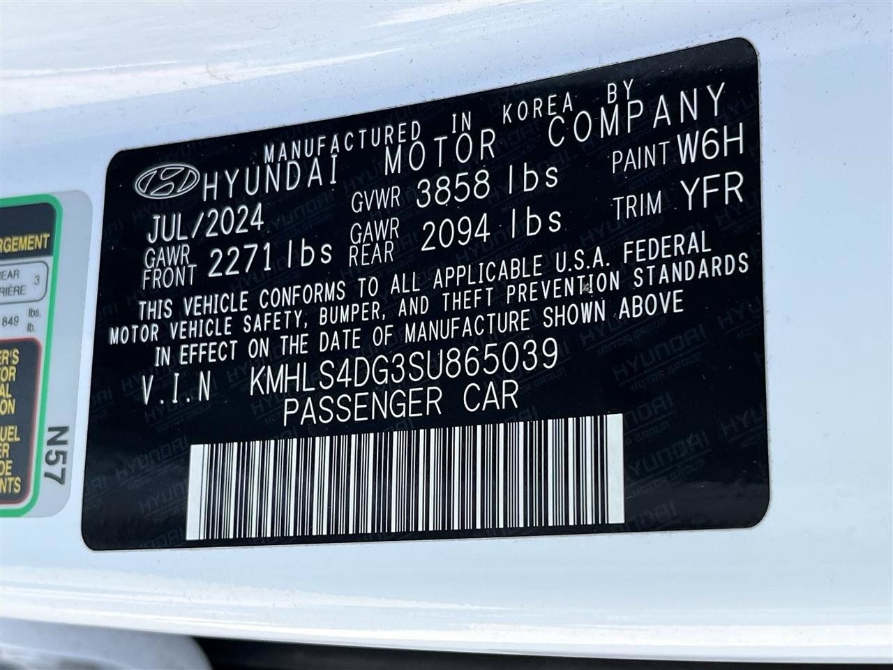 Used 2025 Hyundai Elantra SEL FWD image 12
