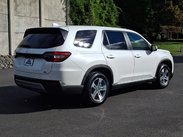 Used 2025 Honda Pilot EX-L image 6