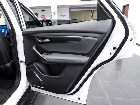 Used 2023 VinFast VF 8 Eco AWD/4WD image 47