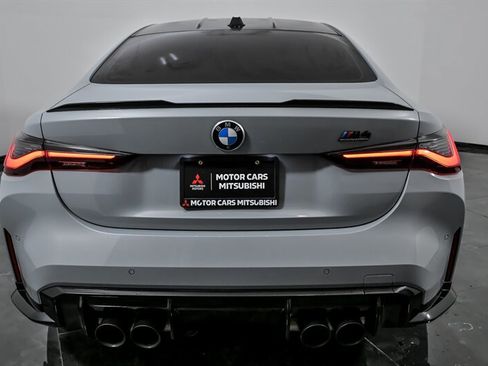 Used 2024 BMW M4 Competition w/ Executive Package image 9