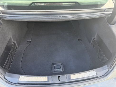 Used 2017 Lincoln Continental Select w/ Climate Package image 8