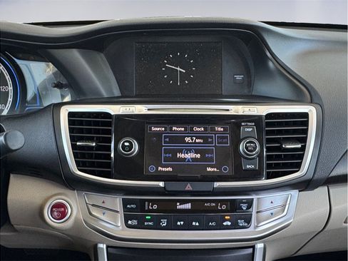 Used 2015 Honda Accord EX-L image 11