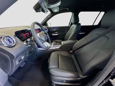 New 2025 Mercedes-Benz GLB 250 GLB 250 image 4