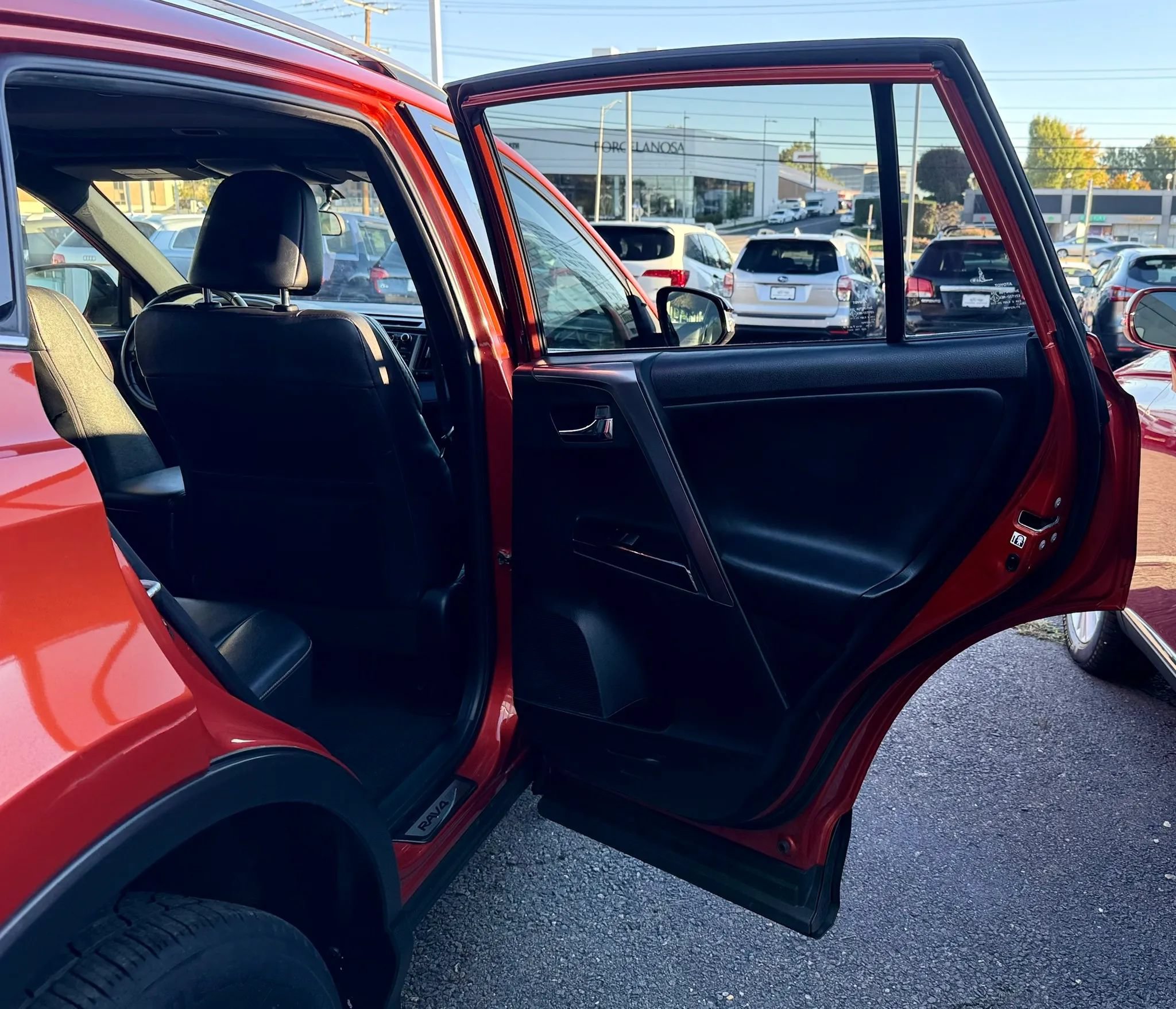 Used 2016 Toyota RAV4 SE AWD/4WD image 31