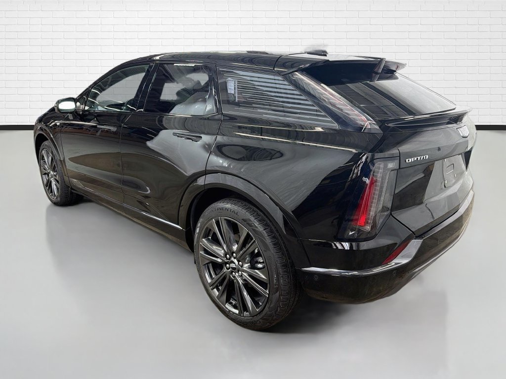 Used 2025 Cadillac Optiq Sport 2 AWD/4WD image 7