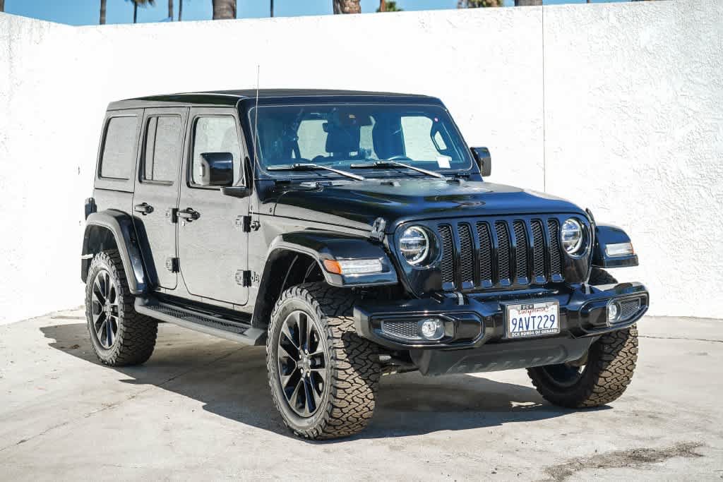 Used 2022 Jeep Wrangler Unlimited Sahara AWD/4WD image 3