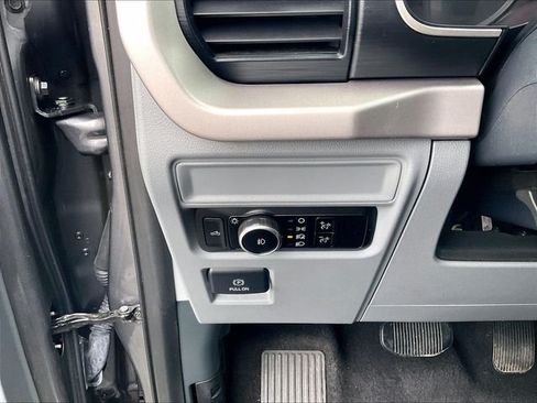 Used 2023 Ford F150 XLT AWD/4WD image 26
