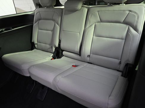 New 2026 Lincoln Navigator Reserve AWD/4WD image 22