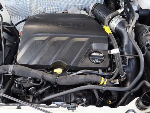 Certified 2023 Buick Encore GX Preferred w/ Cold Weather Comfort Package FWD image 29