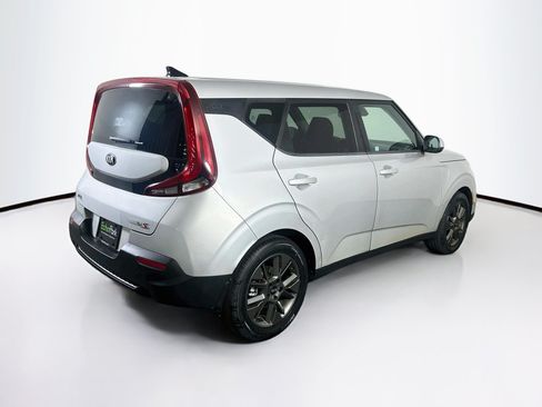 Used 2021 Kia Soul S FWD image 9