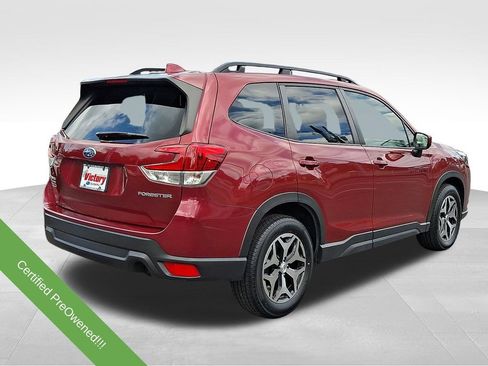 Used 2023 Subaru Forester Premium AWD/4WD image 6