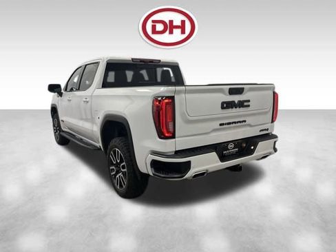 Used 2024 GMC Sierra 1500 AT4 w/ Technology Package image 10