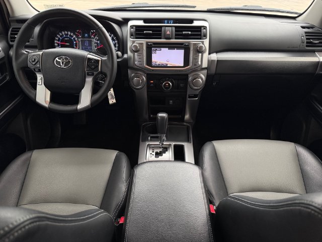 Used 2017 Toyota 4Runner SR5 Premium RWD image 25