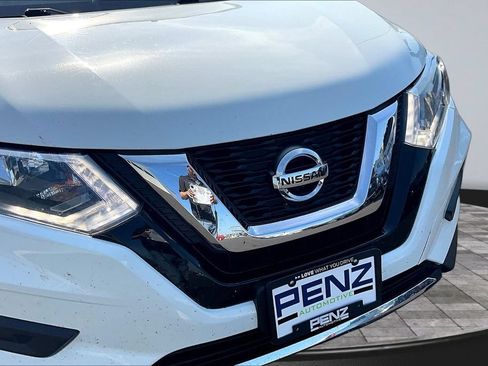 Used 2017 Nissan Rogue S AWD/4WD image 22