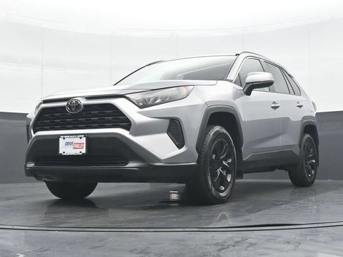 Used 2020 Toyota RAV4 LE w/ All Weather Liner Package AWD/4WD image 25