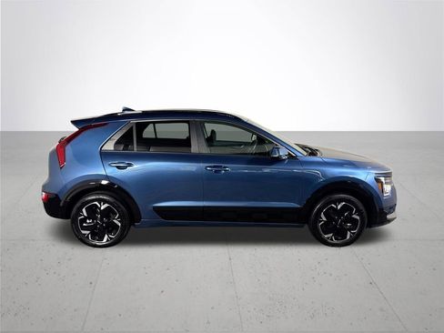 Certified 2023 Kia Niro Wind FWD image 6