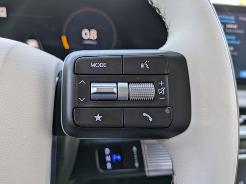 Used 2025 Hyundai Santa Fe Calligraphy image 23