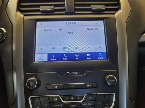Used 2020 Ford Fusion SEL FWD image 25