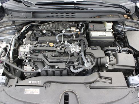 Used 2025 Toyota Corolla LE FWD image 34