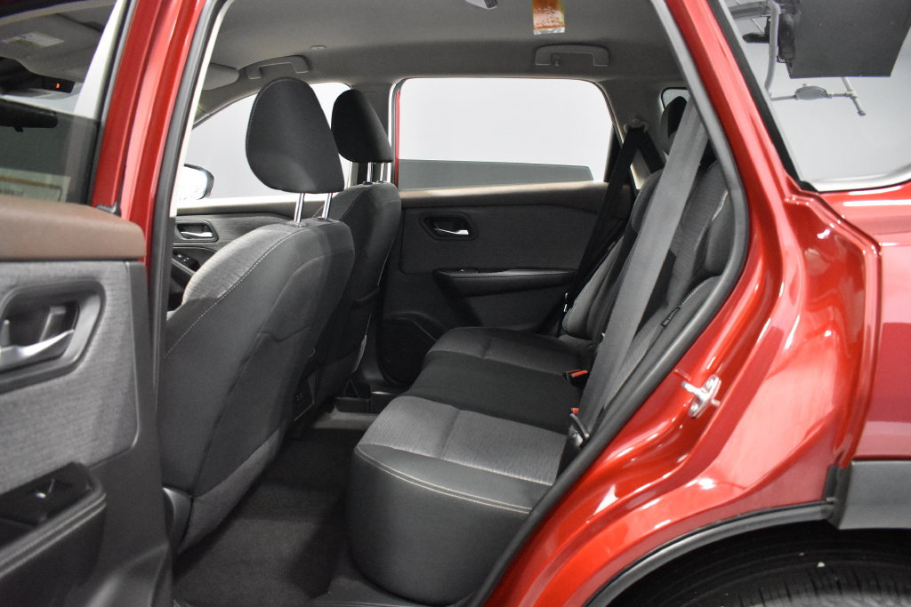 Certified 2023 Nissan Rogue SV AWD/4WD image 30