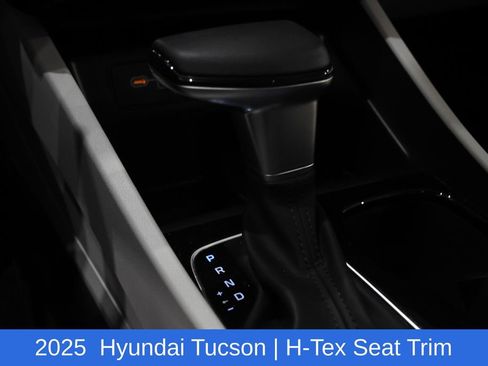 Used 2025 Hyundai Tucson SEL AWD/4WD image 29