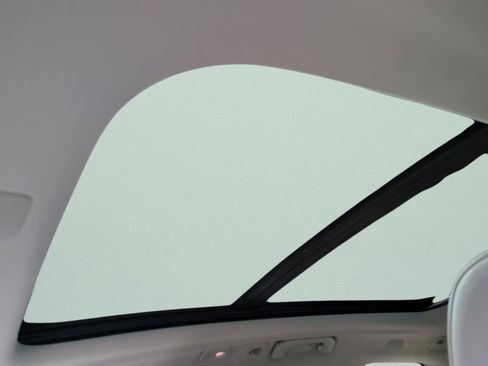 New 2026 Volvo XC60 T8 Ultra w/ Protection Package Premier image 16