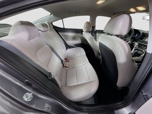 Used 2018 Hyundai Elantra SEL image 26