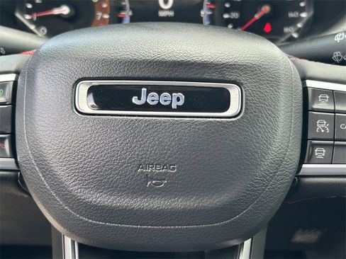 Used 2024 Jeep Compass Trailhawk image 35