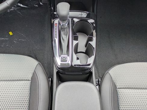 New 2026 Chevrolet Trax LT image 6