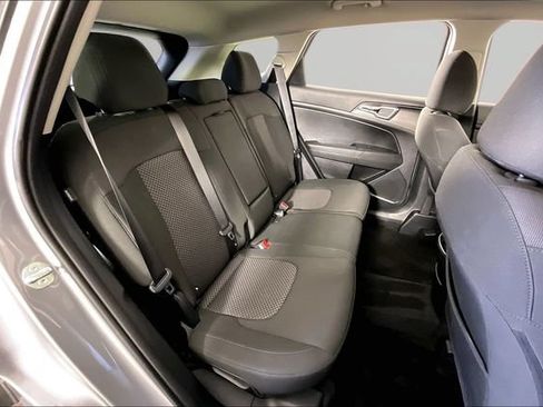 Used 2025 Kia Sportage LX FWD image 23