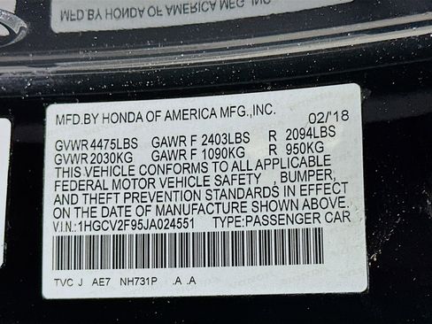 Used 2018 Honda Accord Touring image 12