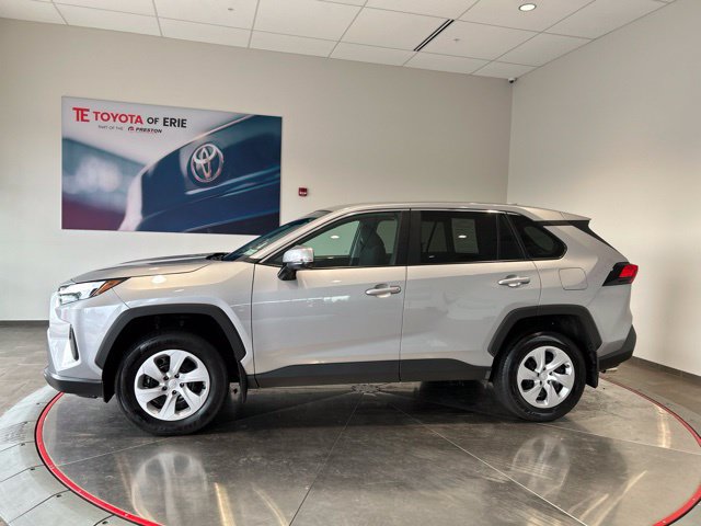 Certified 2024 Toyota RAV4 LE AWD/4WD image 4