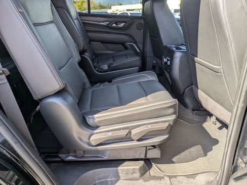Used 2023 GMC Yukon Denali AWD/4WD image 30