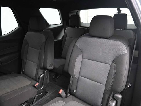 Used 2023 Chevrolet Traverse LT AWD/4WD image 13