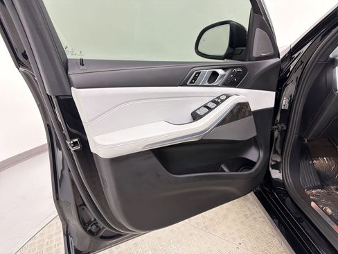 Certified 2024 BMW X7 xDrive40i AWD/4WD image 22