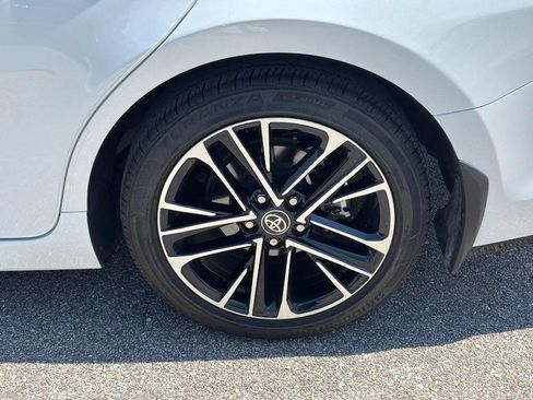 Used 2025 Toyota Camry XLE FWD image 10