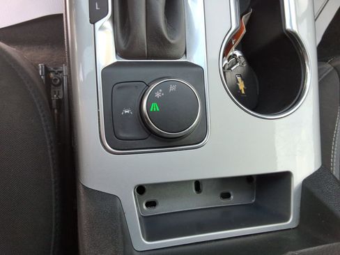 Used 2023 Chevrolet Blazer LT image 19