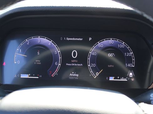 Used 2025 Jeep Grand Cherokee Laredo w/ Luxury Tech Group I image 16