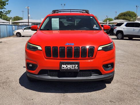 Used 2021 Jeep Cherokee Latitude Lux w/ Comfort/Convenience Group image 2