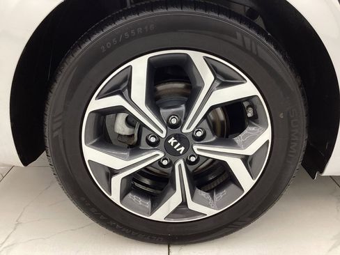 Used 2019 Kia Forte LXS FWD image 46