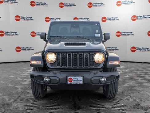 New 2025 Jeep Gladiator Sport AWD/4WD image 2