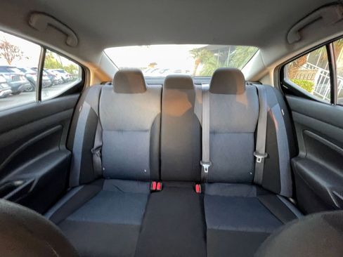 Used 2025 Nissan Versa SV image 37